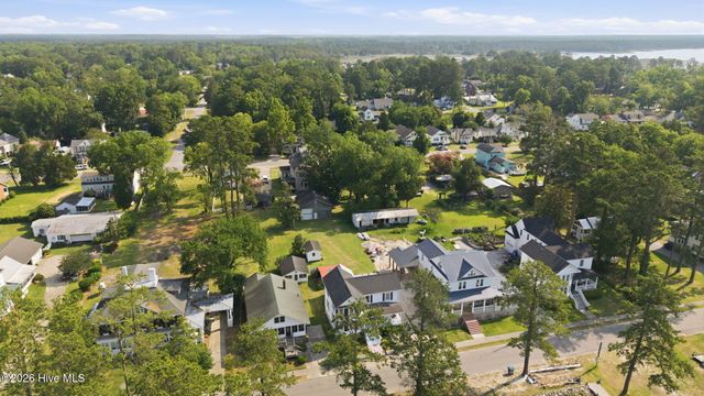 655 E Water Street, Belhaven, NC 27810