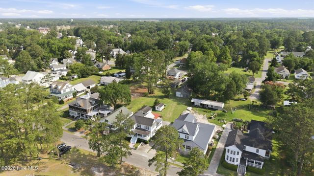 655 E Water Street, Belhaven, NC 27810