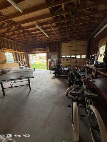 655 E Water Street, Belhaven, NC 27810