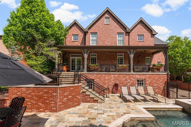 8116 University Drive, Clayton, MO 63105