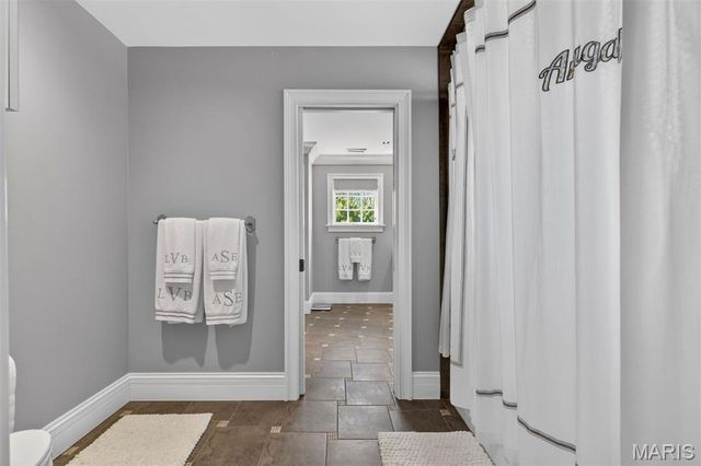 8116 University Drive, Clayton, MO 63105
