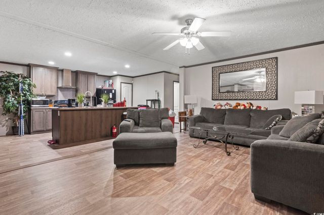 386 Persimmon Ln., Myrtle Beach, SC 29579