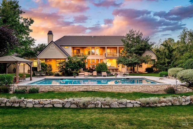 4119 N Park Ln, Eagle, ID 83616