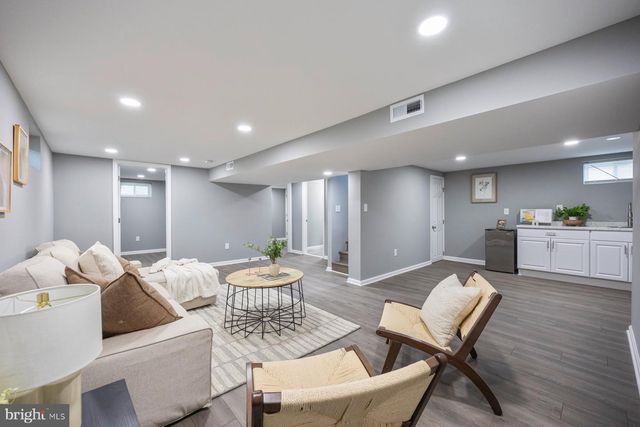 7510 MARSTON RD, Baltimore, MD 21207