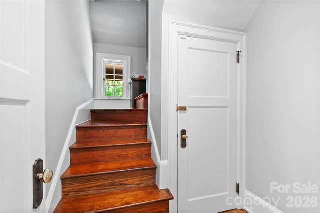 30 Cedarcliff Road, Asheville, NC 28803