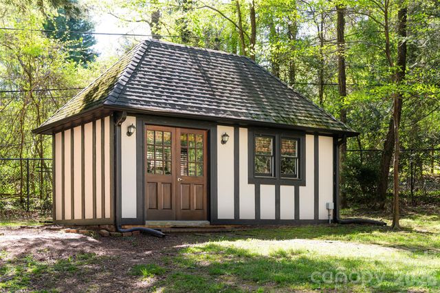30 Cedarcliff Road, Asheville, NC 28803