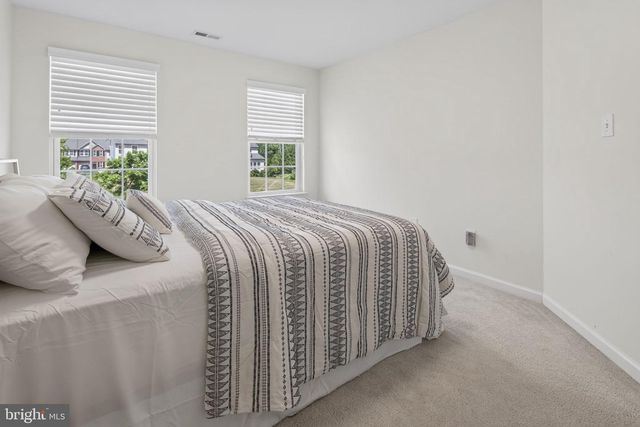 91 SUNDANCE DRIVE, Hamilton, NJ 08619