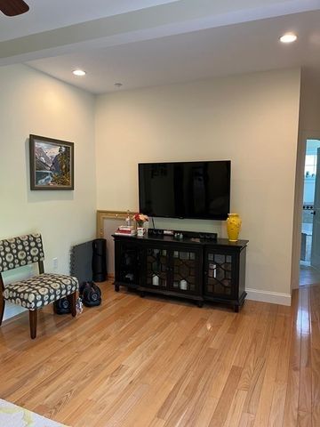 88 Indian Ridge 88, Westford, MA 01886