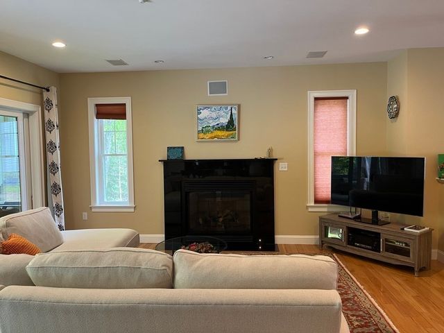 88 Indian Ridge 88, Westford, MA 01886