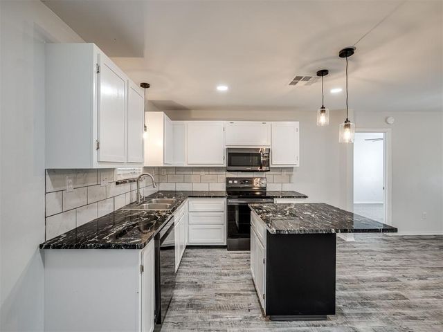 2092 County Road 1244, Tuttle, OK 73089
