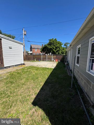 1515 COLLINGS RD, Camden, NJ 08104