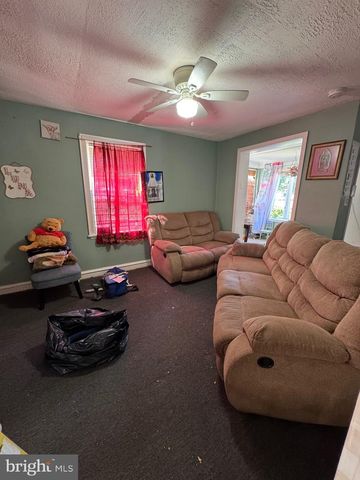 1515 COLLINGS RD, Camden, NJ 08104