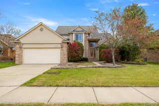 51336 Pinewood Drive, Macomb Township, MI 48042