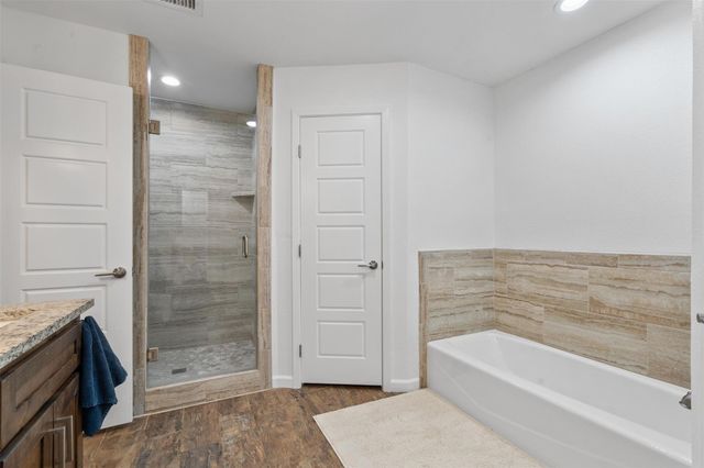 904 Meadowlark Lane, Granbury, TX 76048