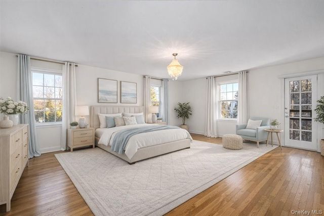 13 Arbor Place, Glen Cove, NY 11542