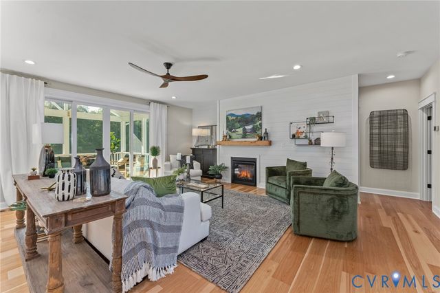 1302 Sparrows Song Dr, Manakin Sabot, VA 23103