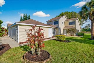 1327 Monarch CIR 11, Naples, FL 34116