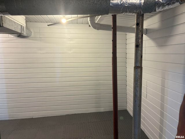 504 MULBERRY Street, Carterville, IL 62918