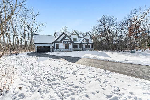 213 Northampton Lane, Lincolnshire, IL 60069