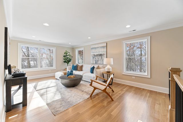 213 Northampton Lane, Lincolnshire, IL 60069