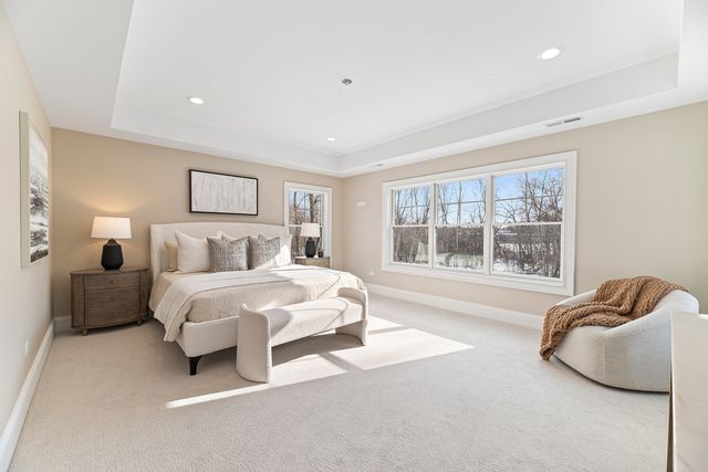 213 Northampton Lane, Lincolnshire, IL 60069