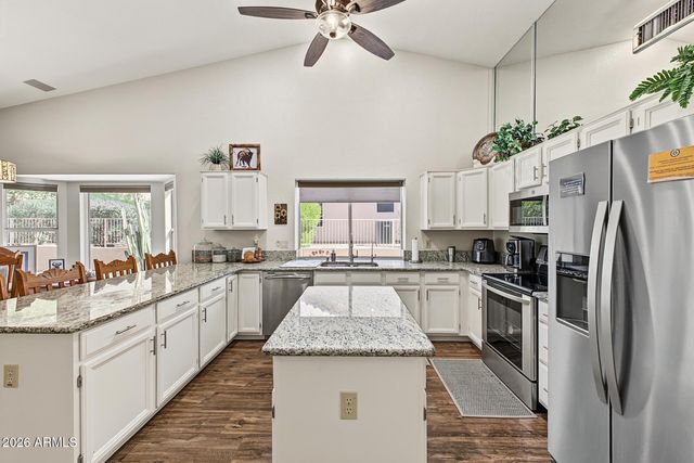 8956 E SAGUARO BLOSSOM Road, Gold Canyon, AZ 85118