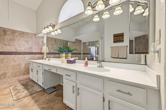 8956 E SAGUARO BLOSSOM Road, Gold Canyon, AZ 85118
