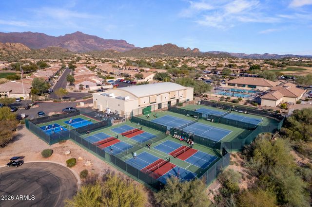 8956 E SAGUARO BLOSSOM Road, Gold Canyon, AZ 85118