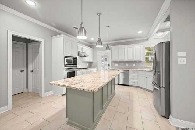 14532 Cottage Oak Ave, Baton Rouge, LA 70810