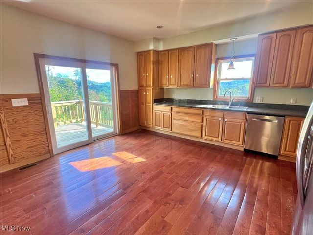 17583 Davis Ridge Road, Caldwell, OH 43724