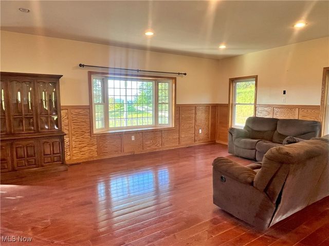 17583 Davis Ridge Road, Caldwell, OH 43724