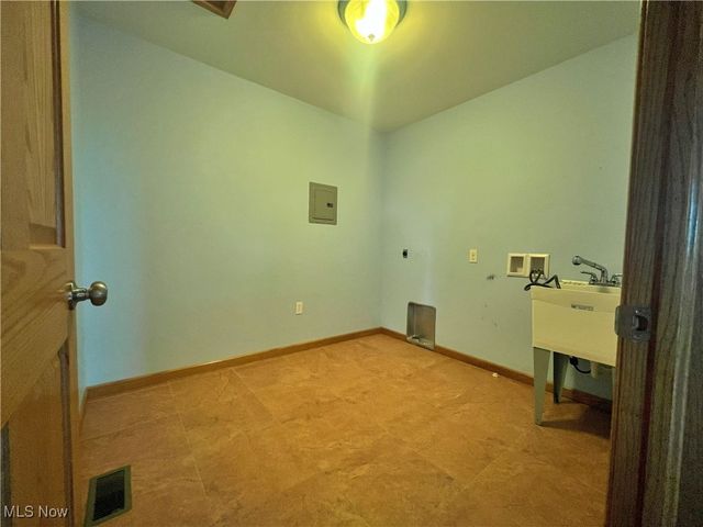 17583 Davis Ridge Road, Caldwell, OH 43724