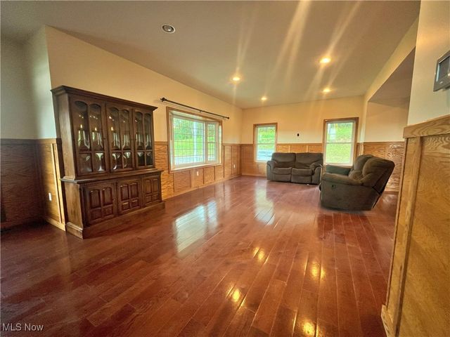 17583 Davis Ridge Road, Caldwell, OH 43724