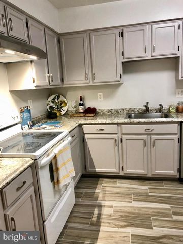4429 HOLLY AVE, Fairfax, VA 22030