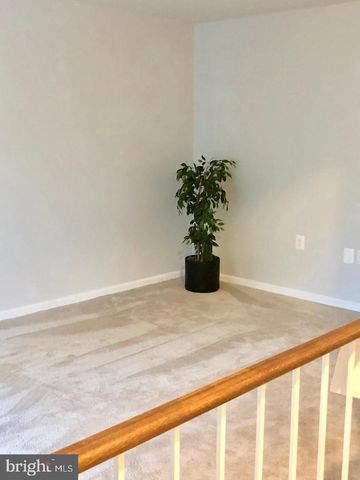 4429 HOLLY AVE, Fairfax, VA 22030