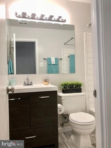 4429 HOLLY AVE, Fairfax, VA 22030