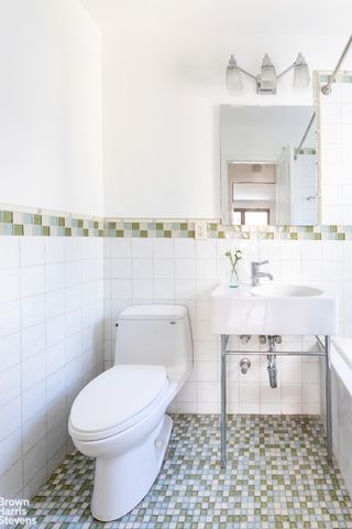 420 E 55th St Apt 11F, New York City, NY 10022