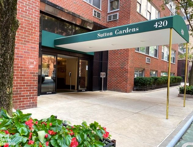420 E 55th St Apt 11F, New York City, NY 10022