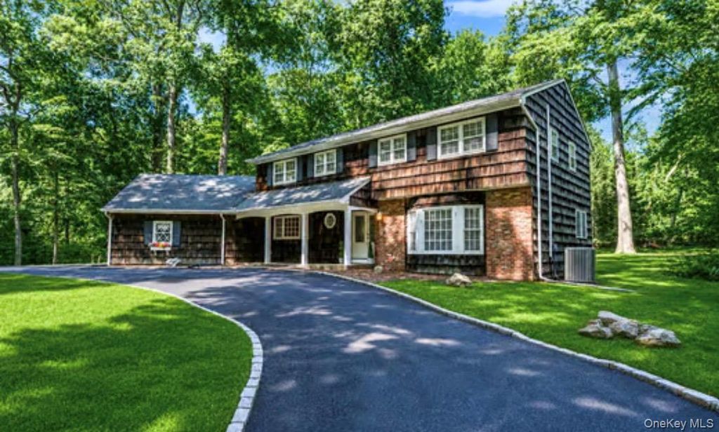 21 Wilderness Road, Nissequogue, NY 11780