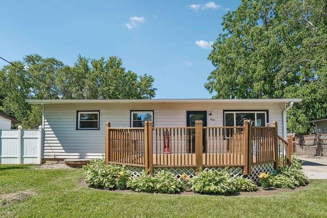 1930 Shelley Lane, Madison, WI 53704