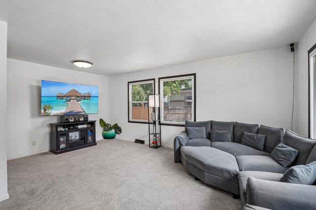 1930 Shelley Lane, Madison, WI 53704
