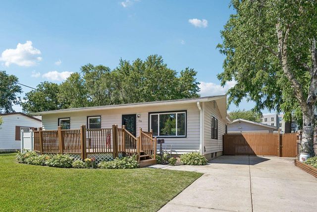 1930 Shelley Lane, Madison, WI 53704