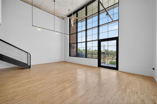 1025 S Shepherd Drive 209, Houston, TX 77019