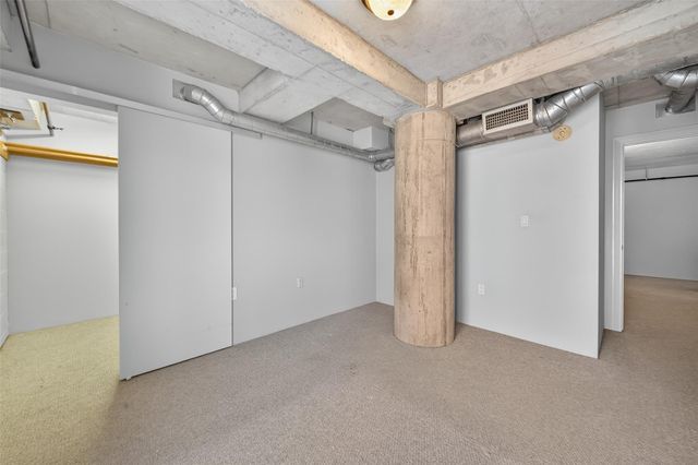 1025 S Shepherd Drive 209, Houston, TX 77019