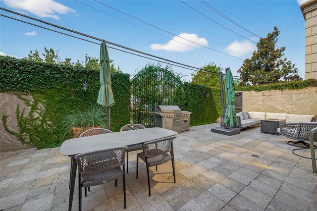 1025 S Shepherd Drive 209, Houston, TX 77019