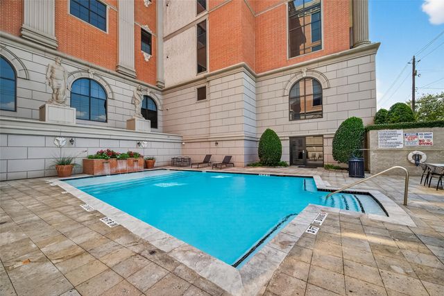 1025 S Shepherd Drive 209, Houston, TX 77019
