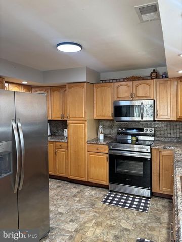 52 LONGERON DR, Middle River, MD 21220