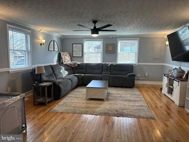 52 LONGERON DR, Middle River, MD 21220