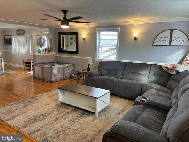 52 LONGERON DR, Middle River, MD 21220