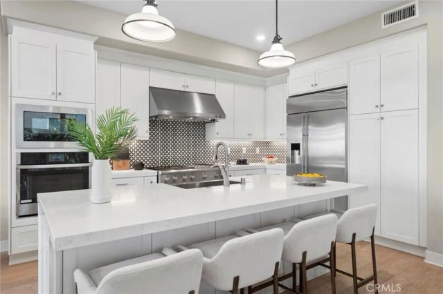 157 Crossover, Irvine, CA 92618